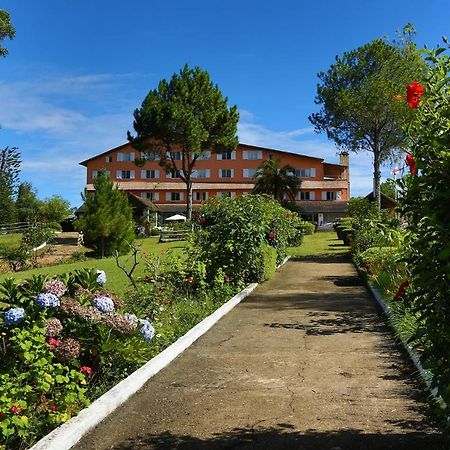 Отель Domaine De L'Ermitage Mantasoa Экстерьер фото